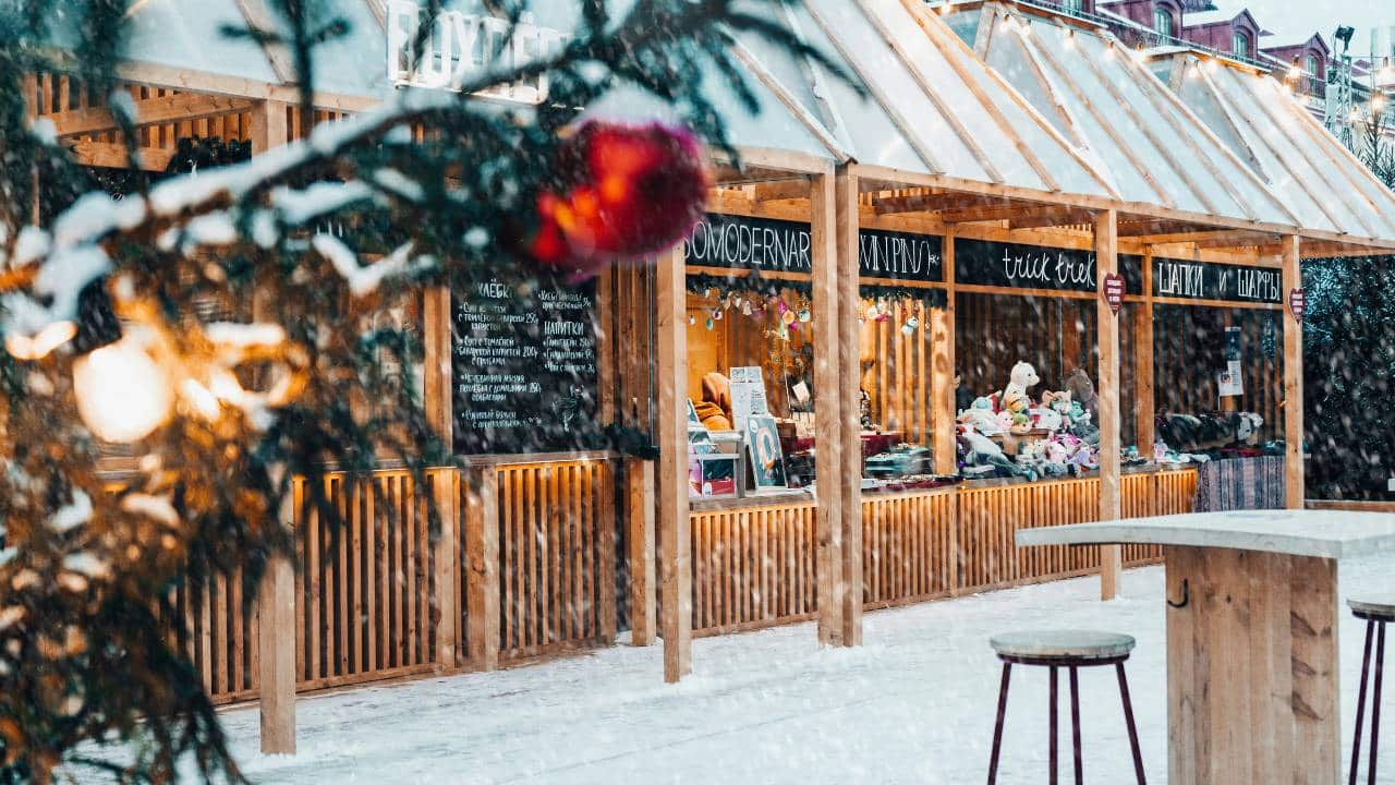 A Christmas fair in snowfall